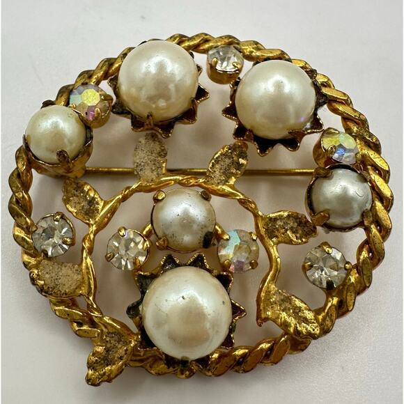 Austria 1950s gold tone aurora borealis AB clear rhinestones faux pearls brooch - Picture 1 of 7
